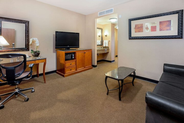 Room 18 of 30