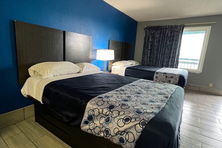 Room 15 of 41