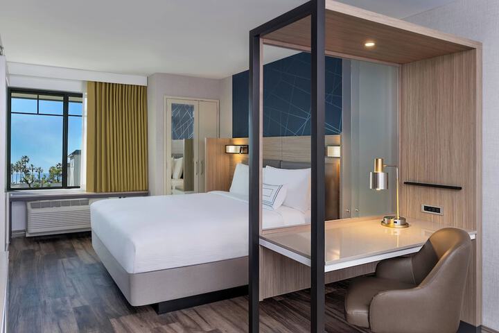 Room 15 of 26