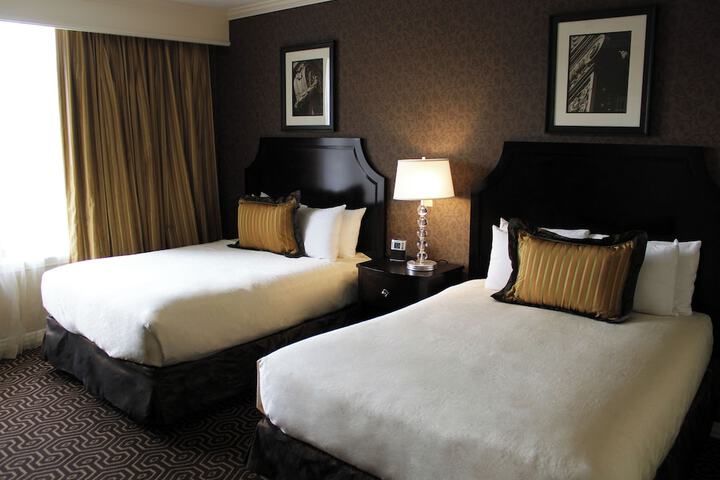 Room 42 of 85