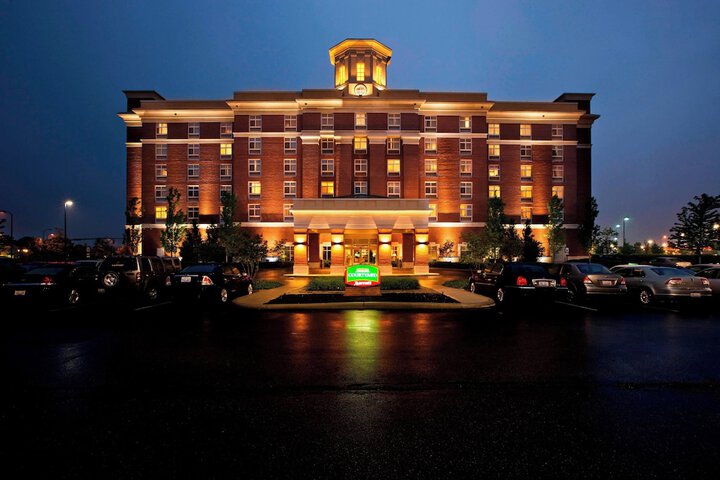 Hotel 2 of 33