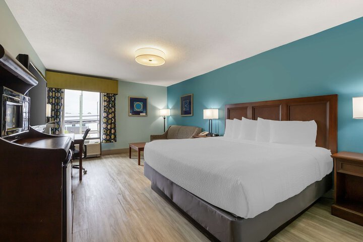 Room 18 of 31