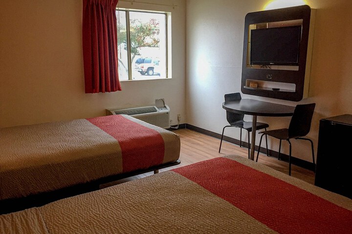 Motel 6 Woodway TX