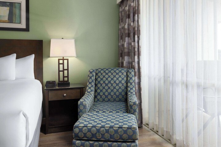 Travelodge by Wyndham Monterey Bay