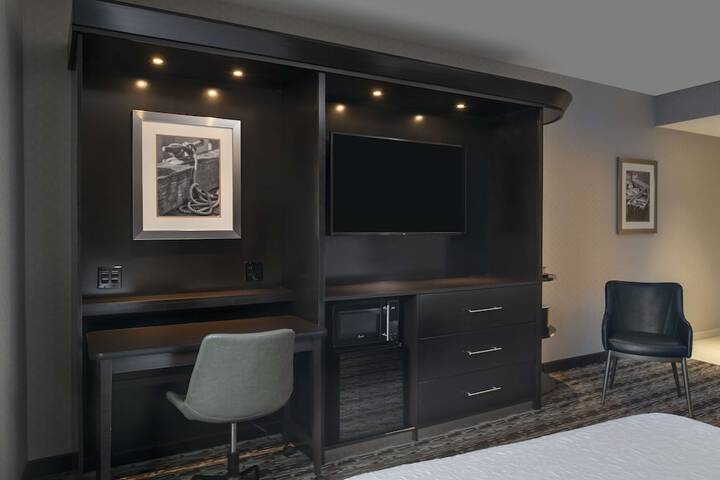 Room 15 of 63