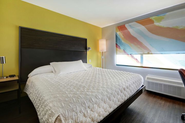 Room 12 of 35