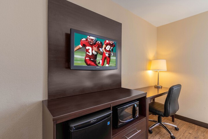 Room 18 of 34