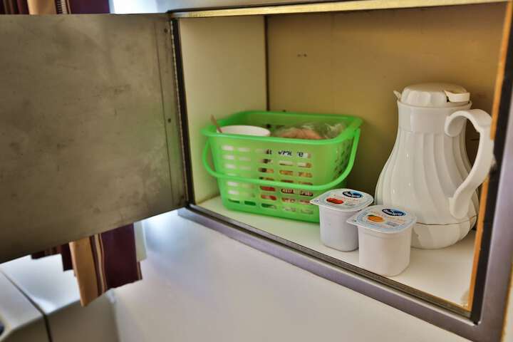 Breakfast/Coffee Service 12 of 16