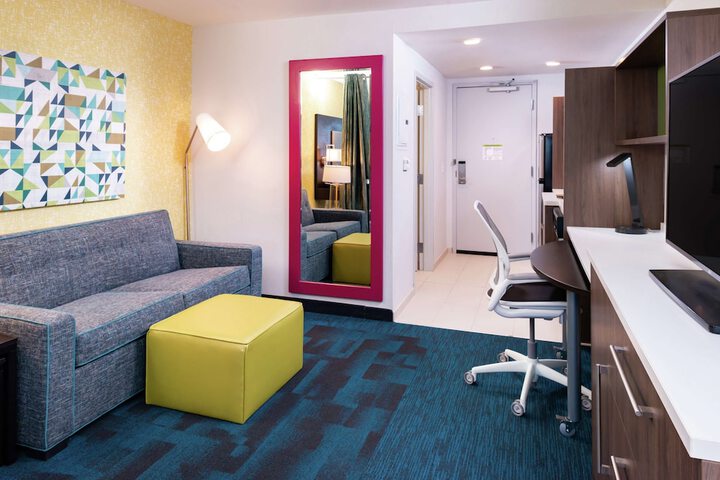 Room 16 of 29