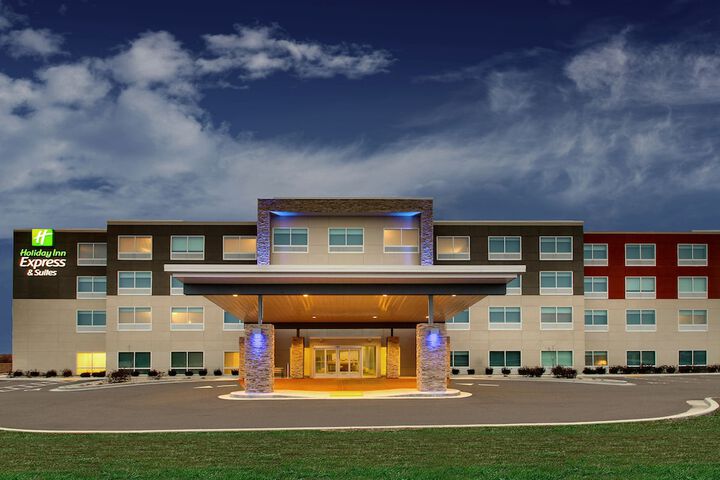 Hotel 7 of 43