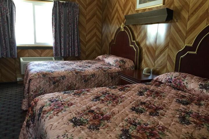 Room 14 of 25