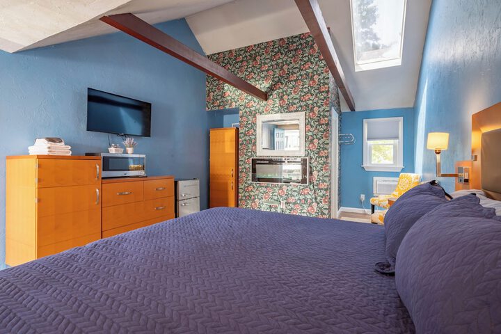 Jonathan Edwards Motel