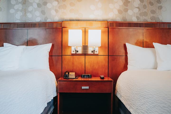 Room 26 of 43