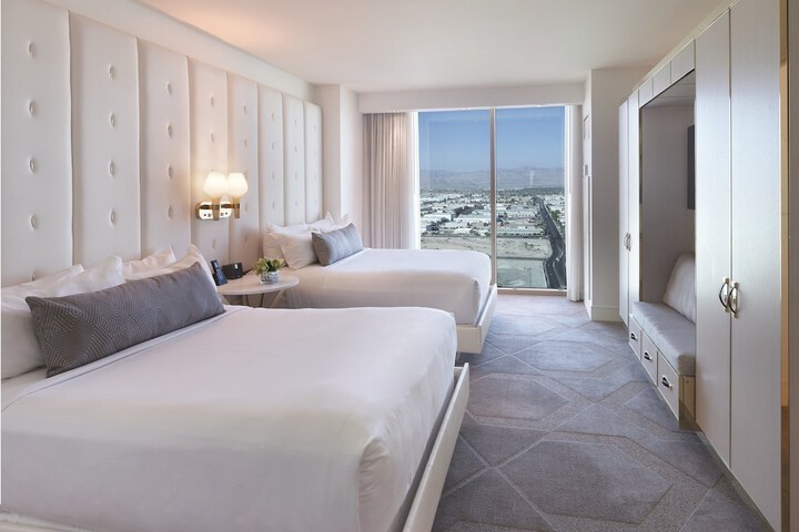 Room 20 of 53