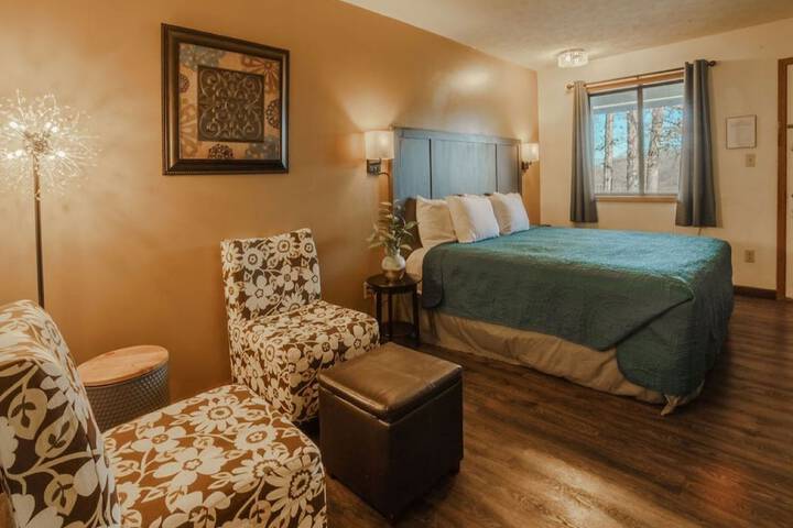 Shady Acre Inn and Suites