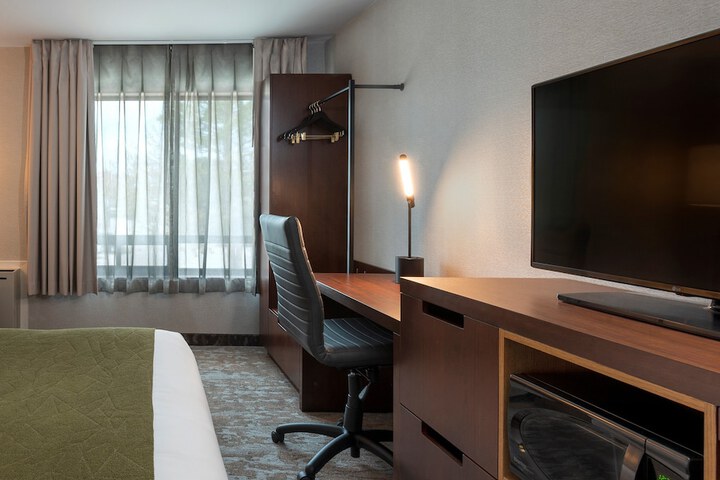 Room 7 of 38