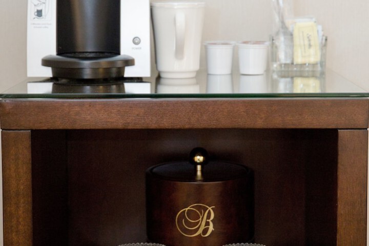 Breakfast/Coffee Service 34 of 39