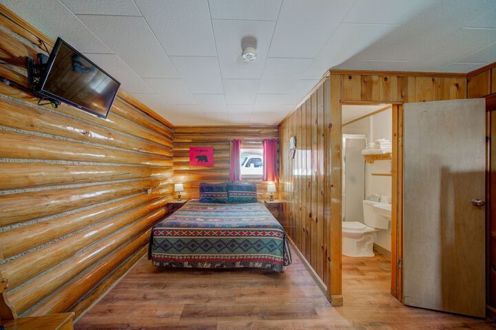 Room 10 of 82