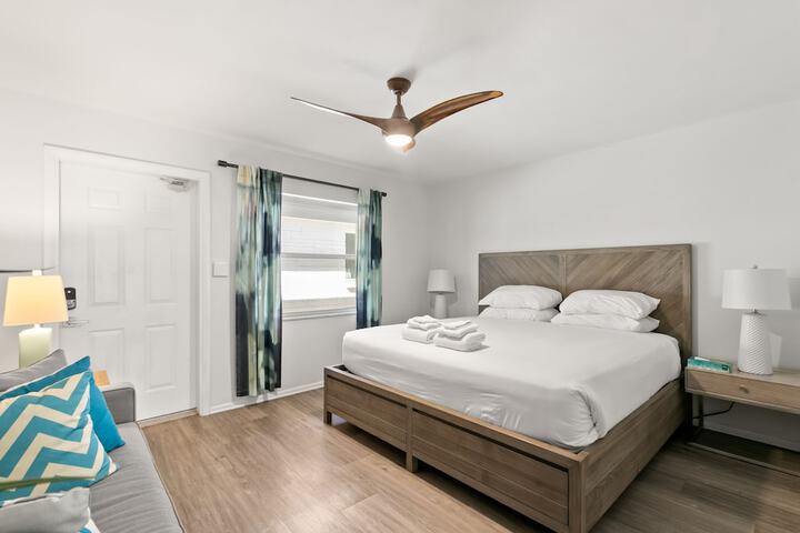 Room 51 of 75