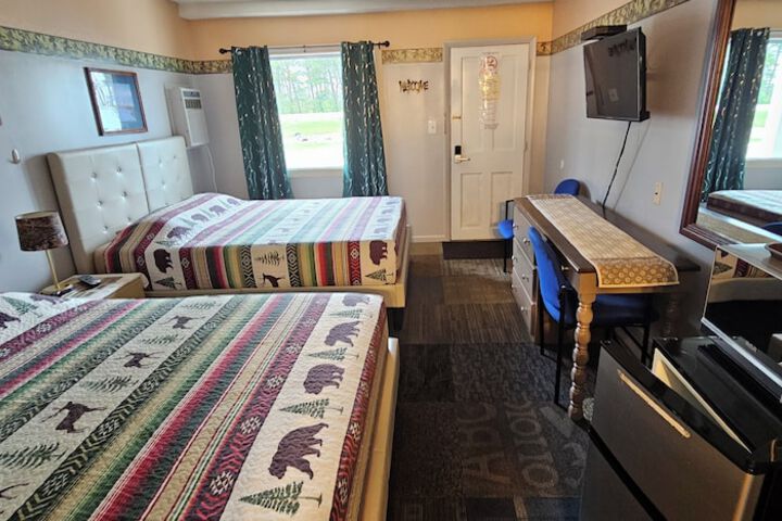 Room 52 of 115