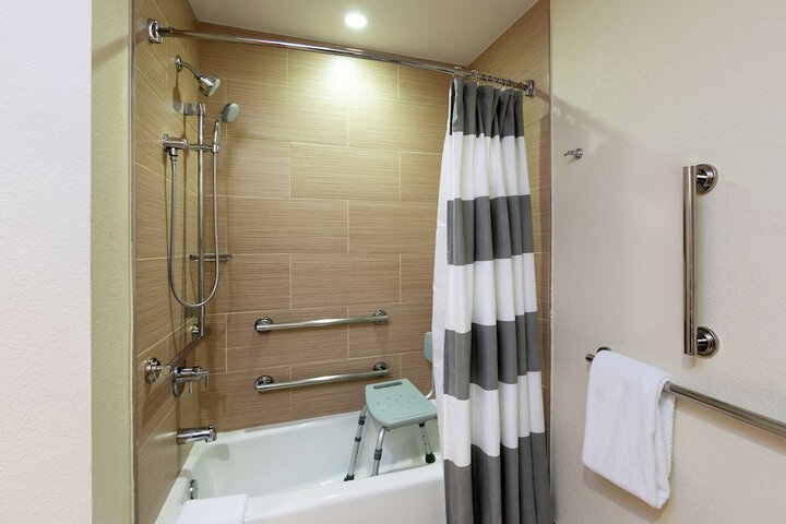 DoubleTree by Hilton Hotel Galveston Beach