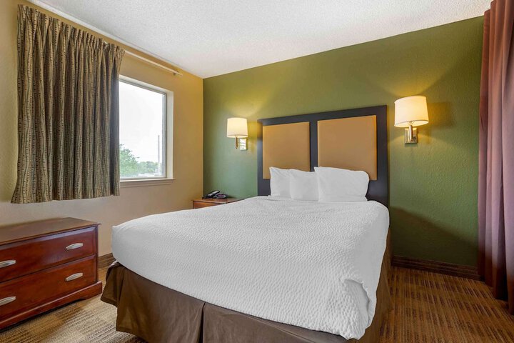 Extended Stay America Select Suites - Houston - Sugar Land