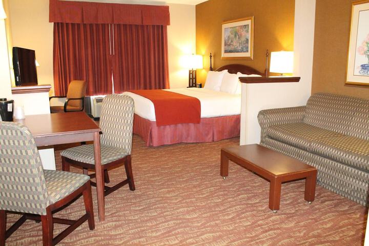 Spark by Hilton Paducah