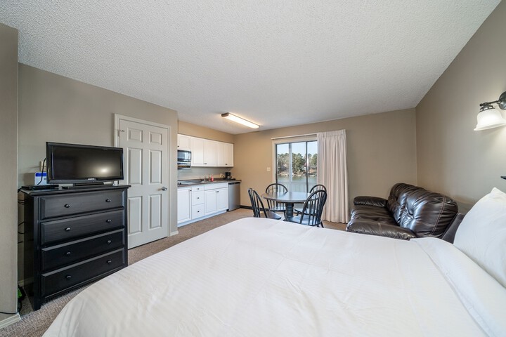 The Hamilton - Lakefront & Studio Suites Hot Springs