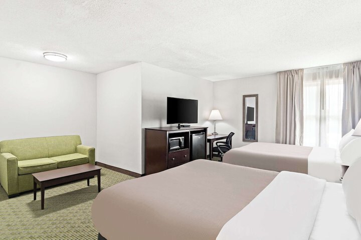 Room 16 of 57