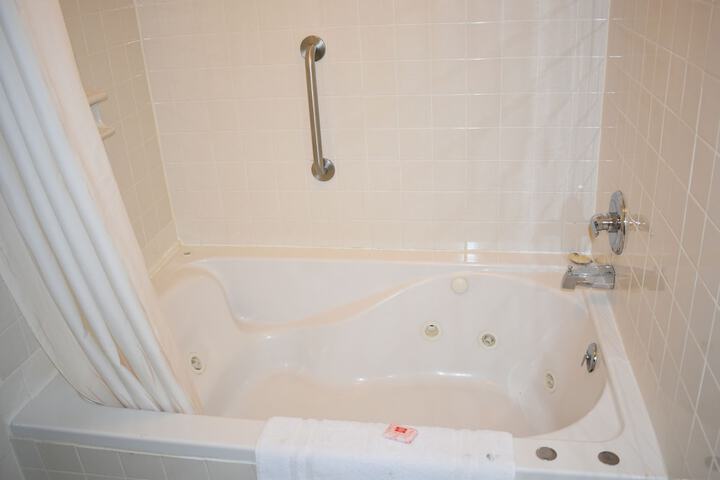 Room 5 of 31