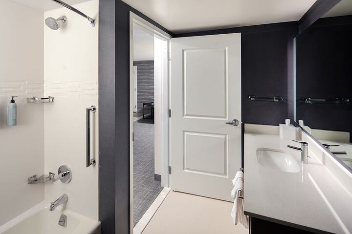 Room 21 of 51
