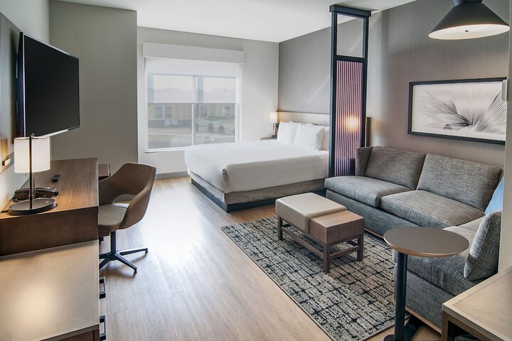 Room 12 of 22