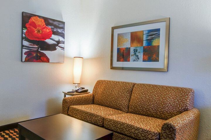 Room 21 of 43