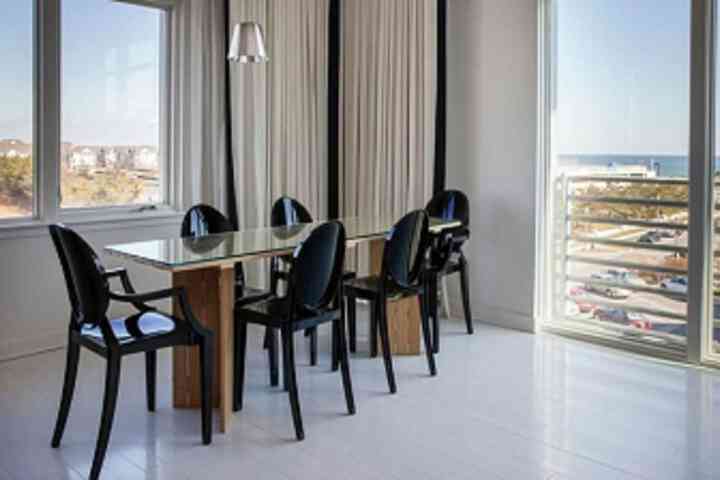 Room 54 of 85