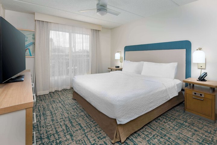 Room 22 of 43