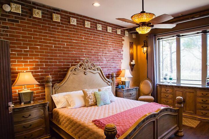 Room 14 of 56