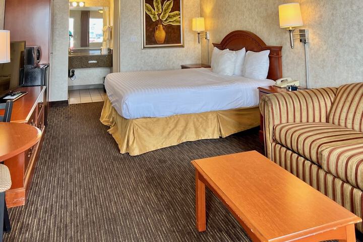 Room 40 of 69