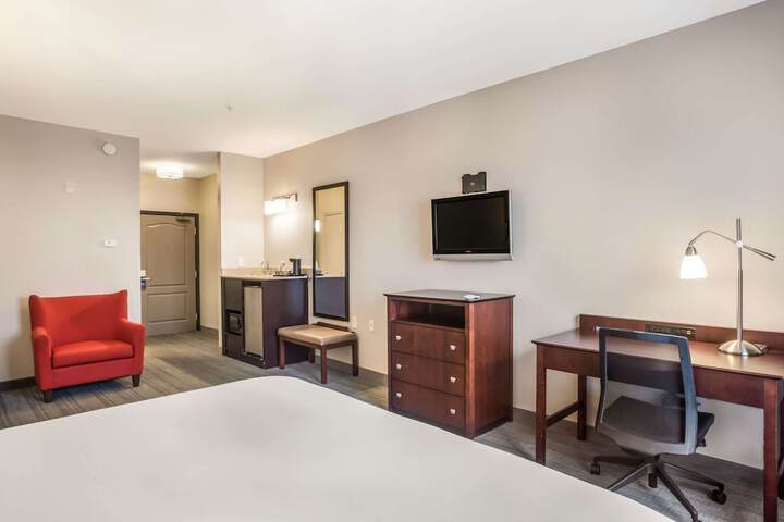 Room 19 of 48