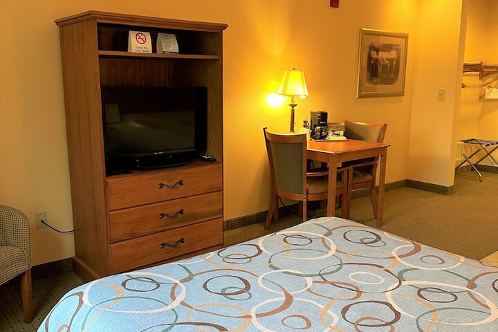 Room 10 of 56
