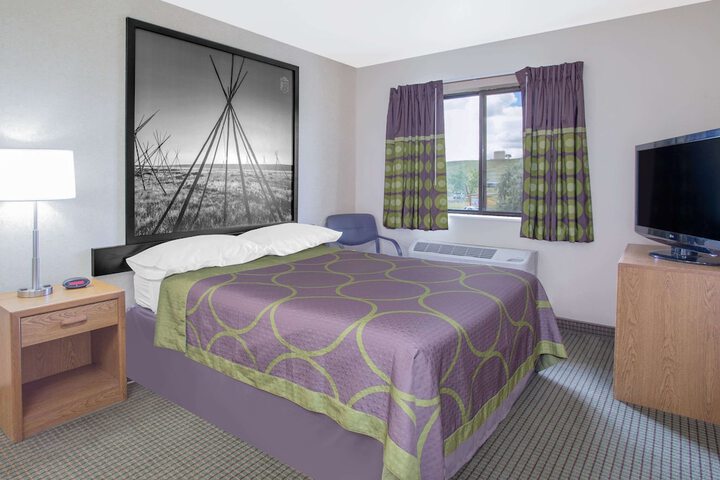 Room 13 of 15