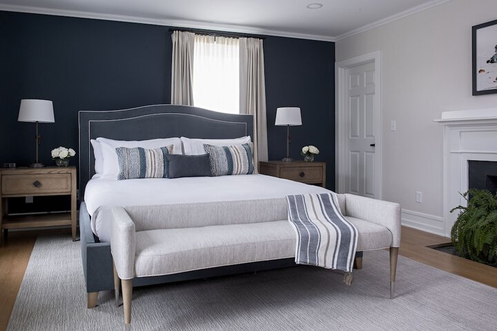 Room 10 of 27
