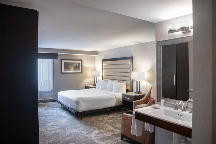 The Madison Concourse Hotel and Governors Club