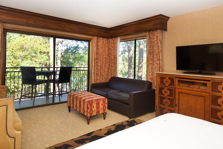 Lake Arrowhead Resort and Spa