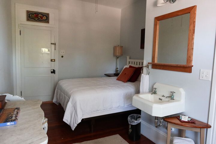 Room 38 of 57