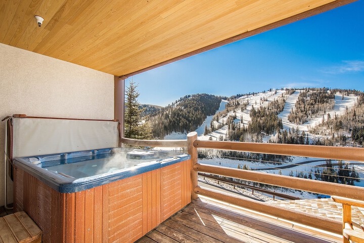 Stein Eriksen Lodge