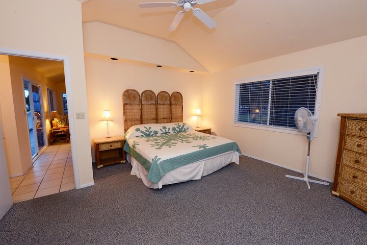 Waimanalo Beach Cottages