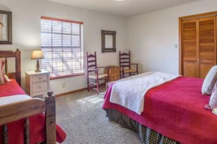 Room 45 of 108