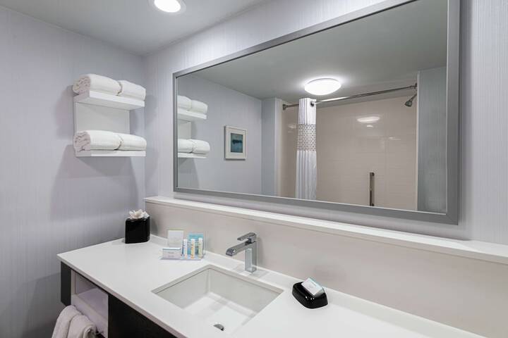 Room 20 of 35