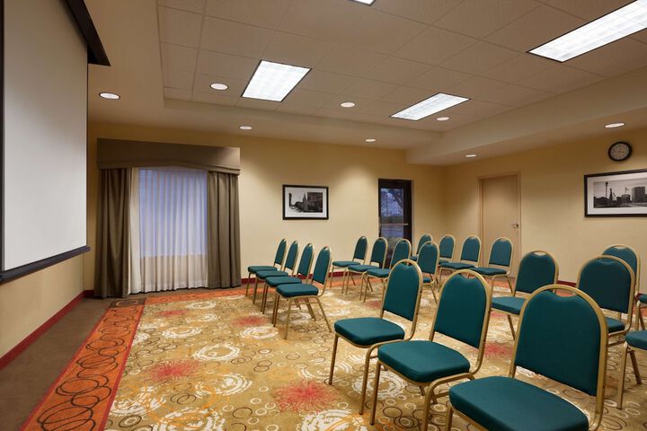 Hampton Inn & Suites Hartford / East Hartford