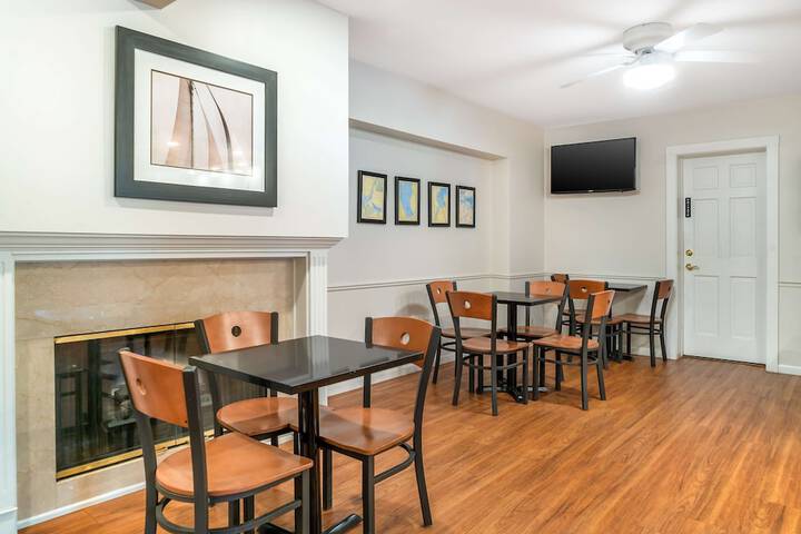 Best Western River Terrace